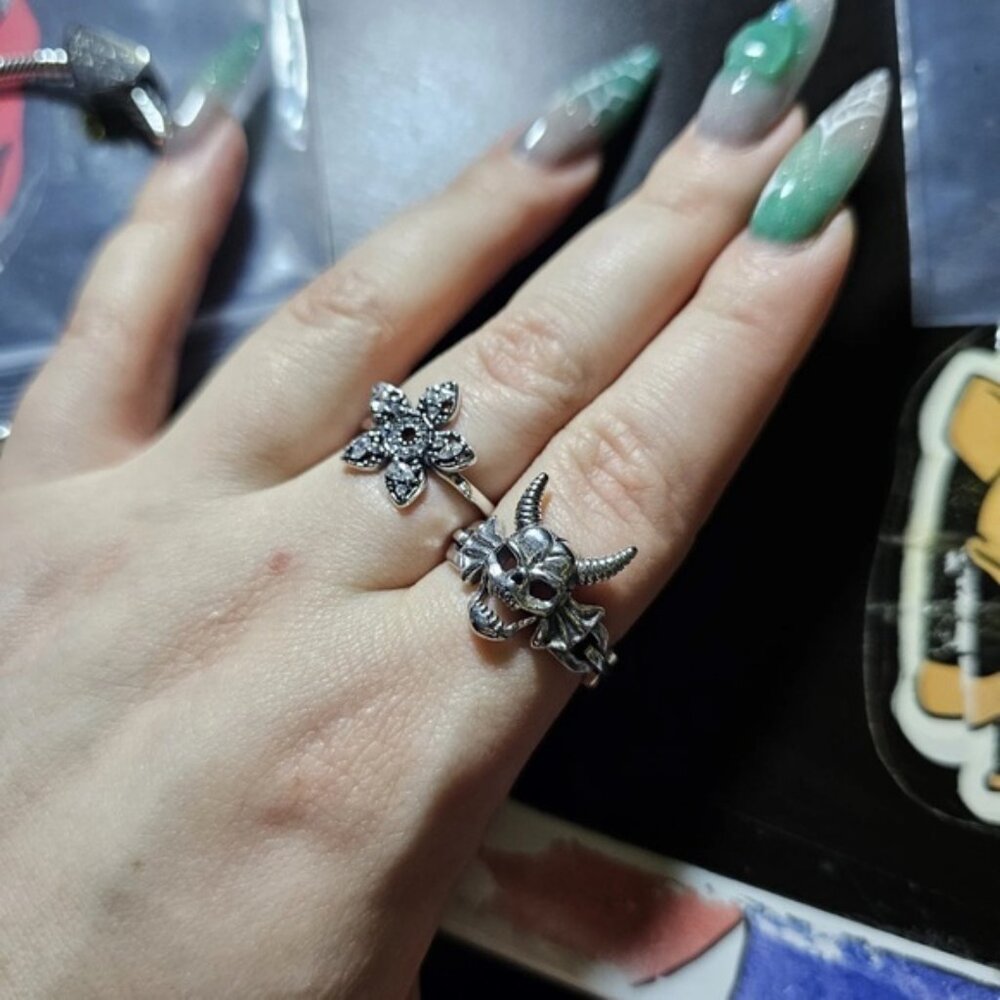 1 pcs Pandora x Stranger Things D&D FHC or demogorgon  Ring Sz 6-9